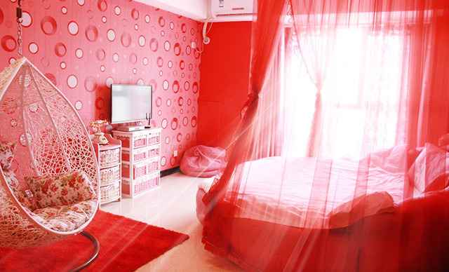 都是約炮惹的禍？七夕節(jié)酒店爆滿 戀愛(ài)主題酒店一房難求